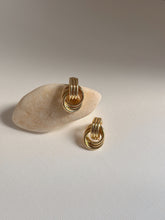 Load image into Gallery viewer, COSETTE studs