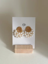 Load image into Gallery viewer, ALANNA pearl earrings