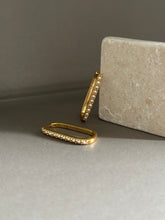 Load image into Gallery viewer, NOIR hoops