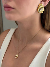 Load image into Gallery viewer, FLEUR Necklace