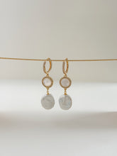 Load image into Gallery viewer, AINE moonstone earrings