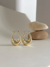 Load image into Gallery viewer, OPAL hoop