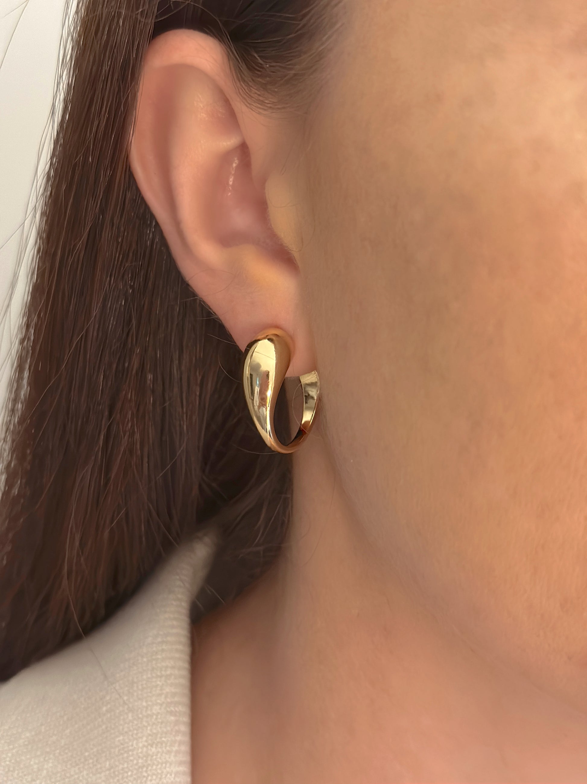 ELLIE Hoops