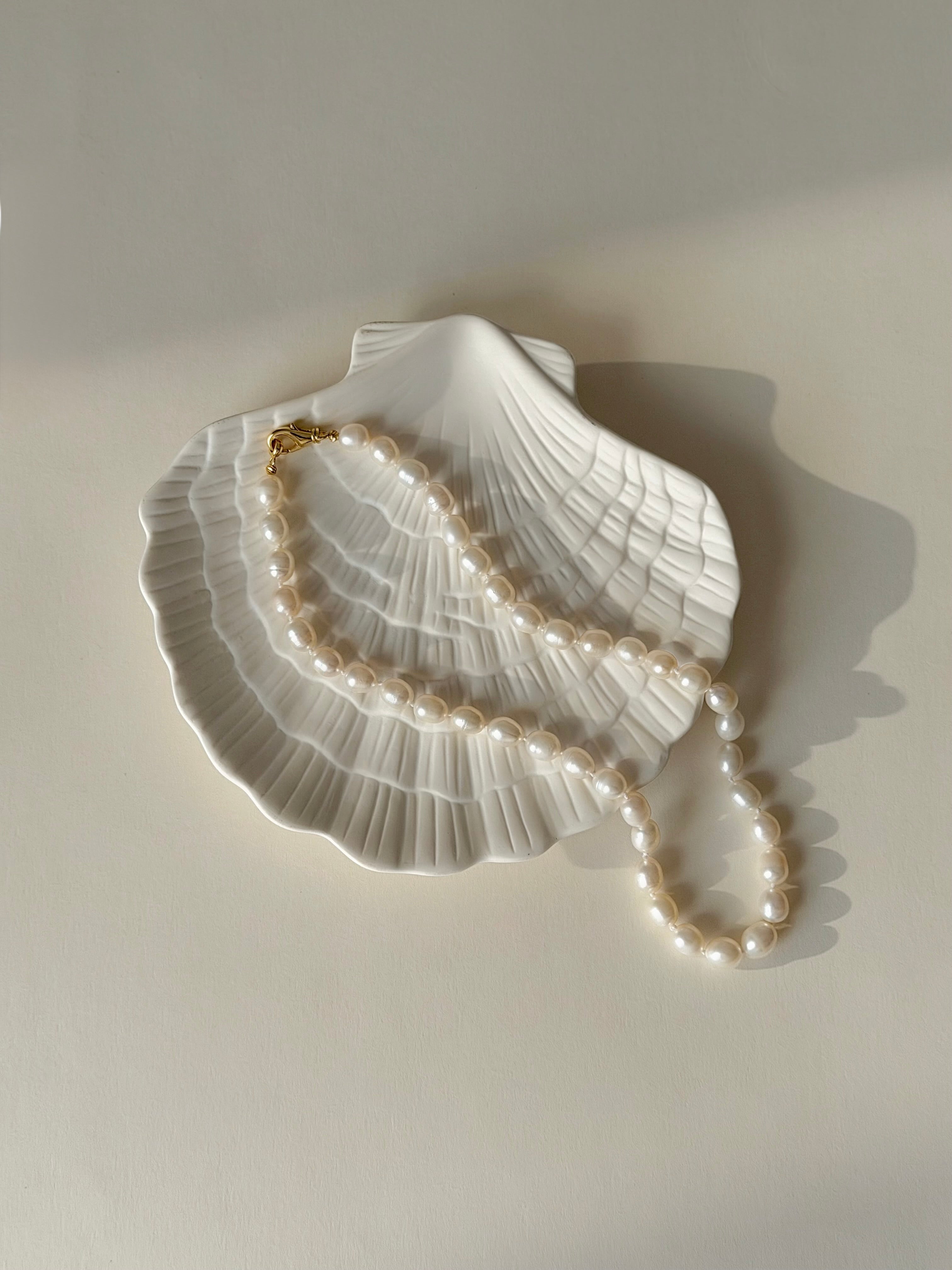 NOVA Pearl Necklace