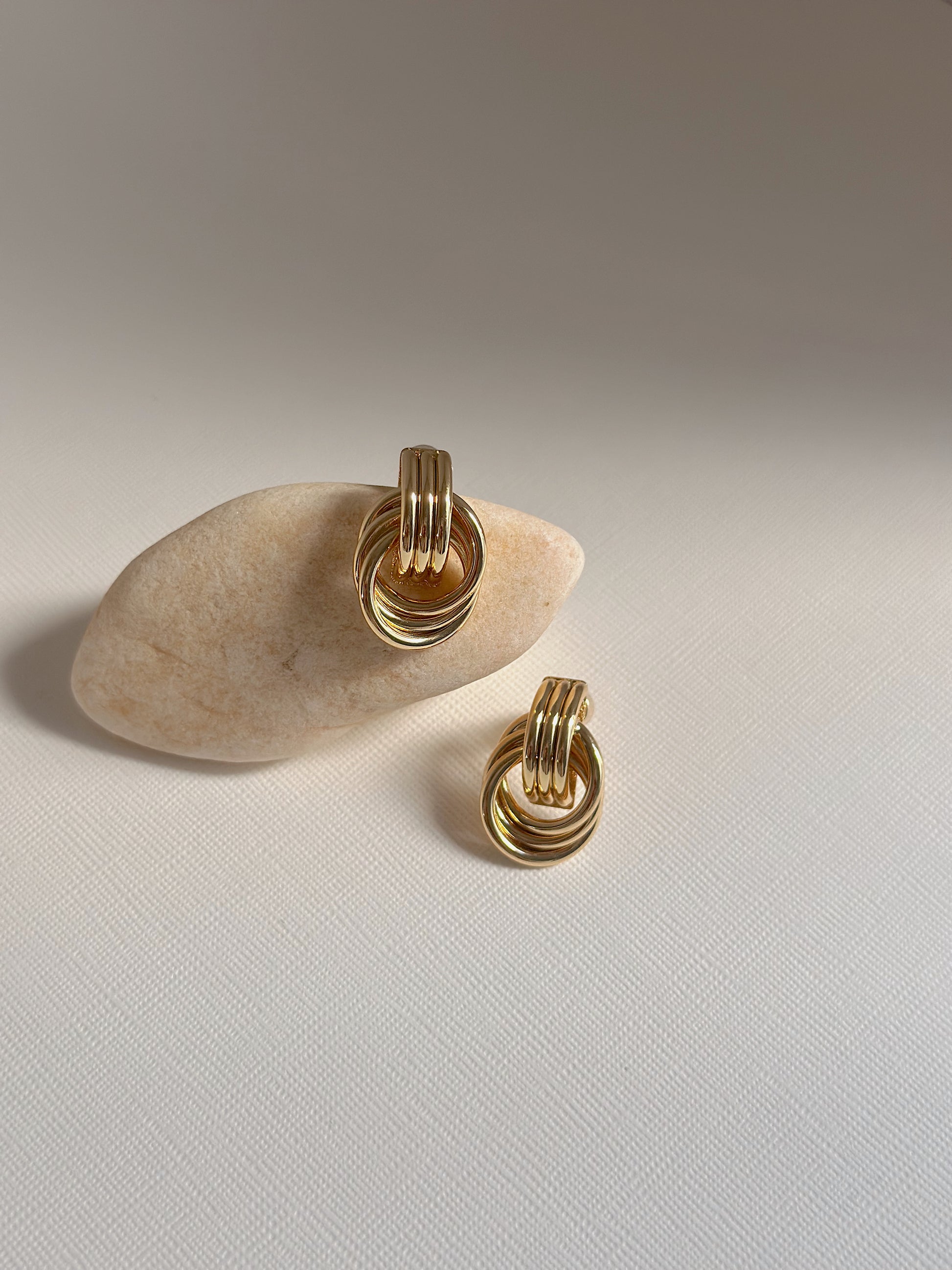 COSETTE studs