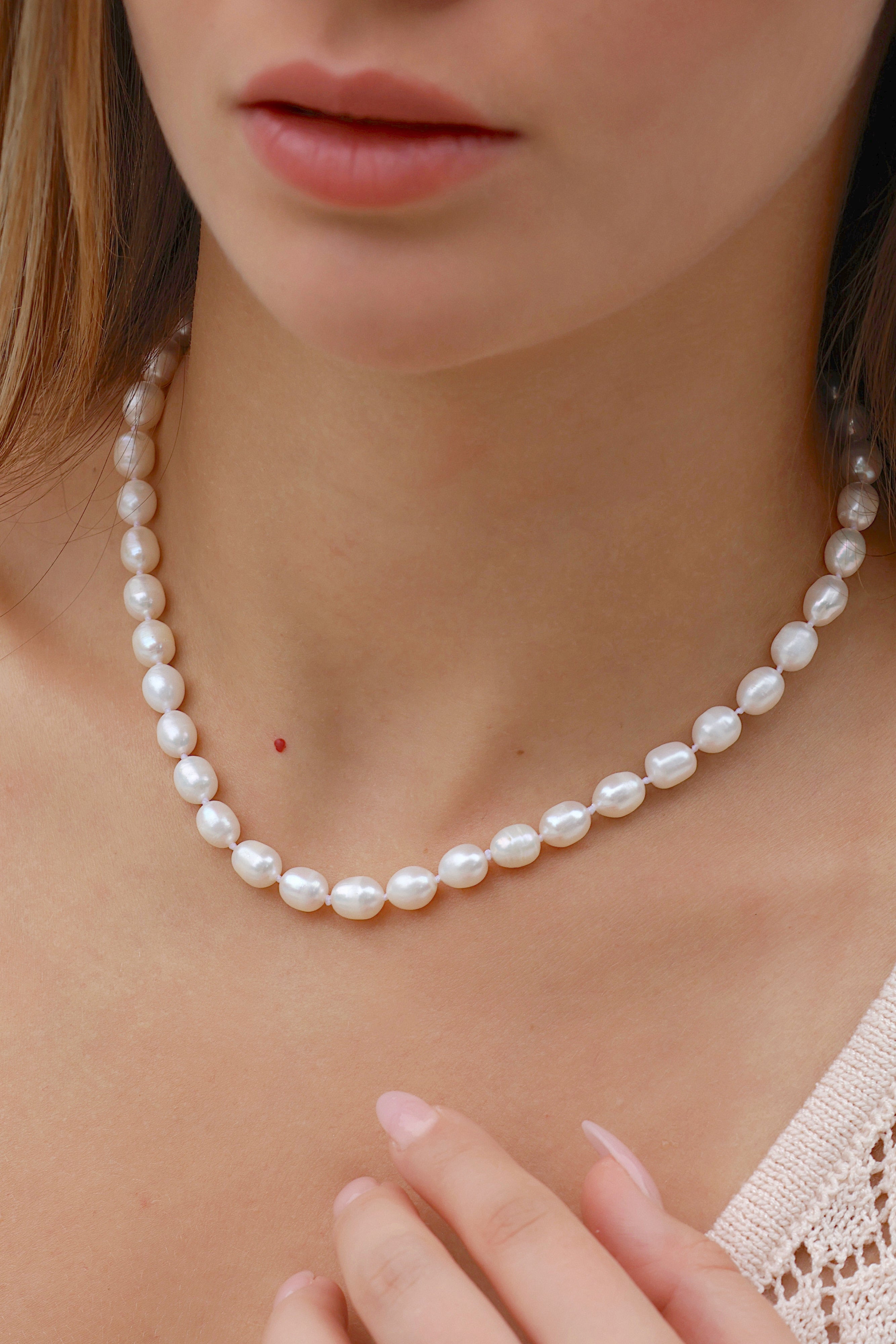 NOVA Pearl Necklace