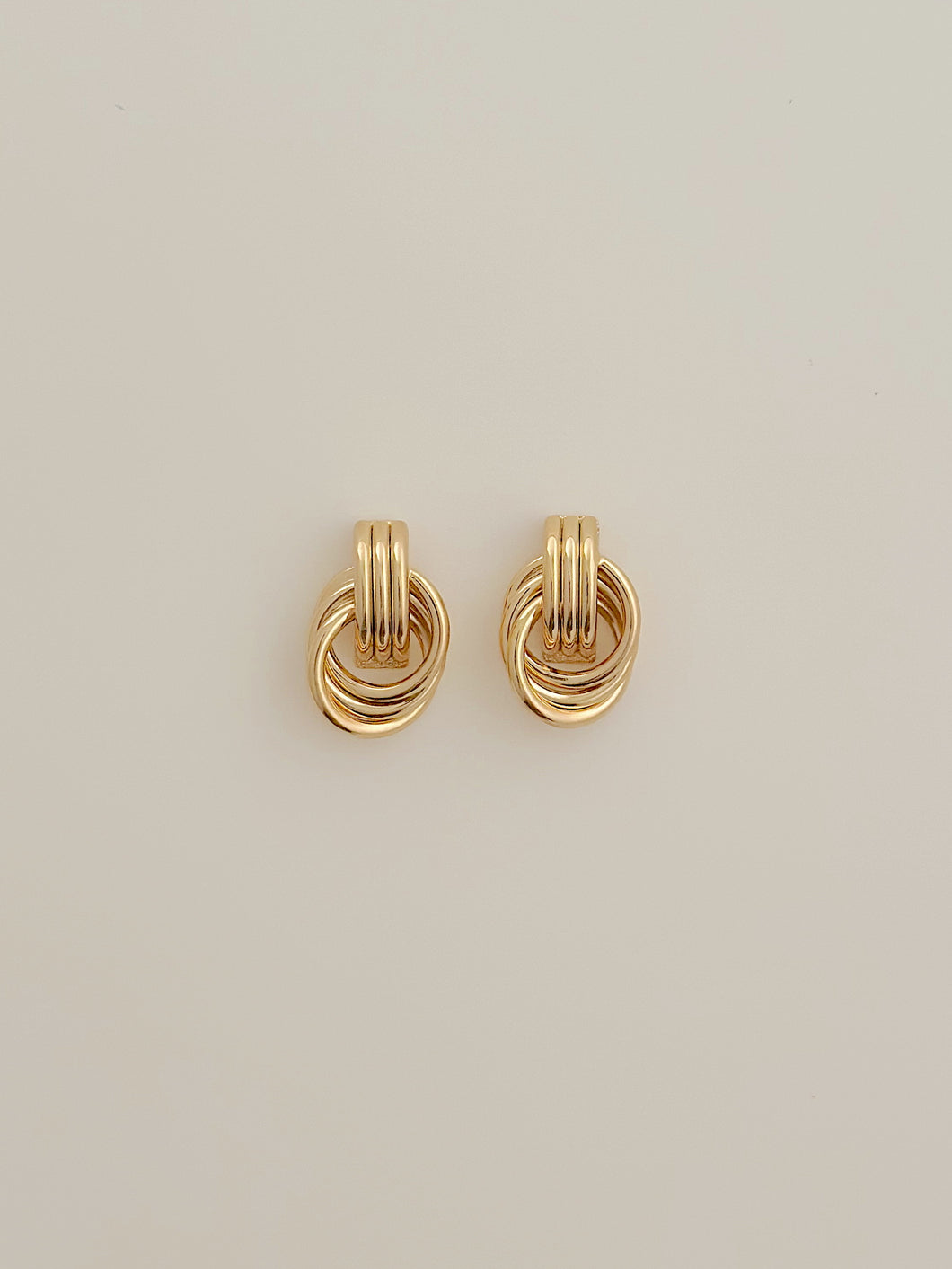 COSETTE studs