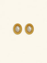 Load image into Gallery viewer, LOUISE Oval Earring
