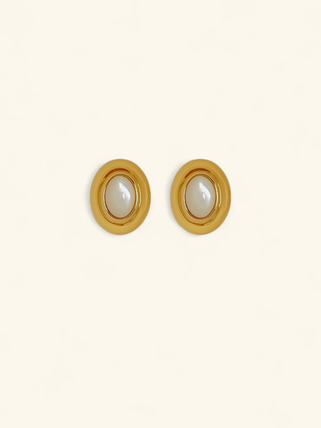 LOUISE Oval Earring
