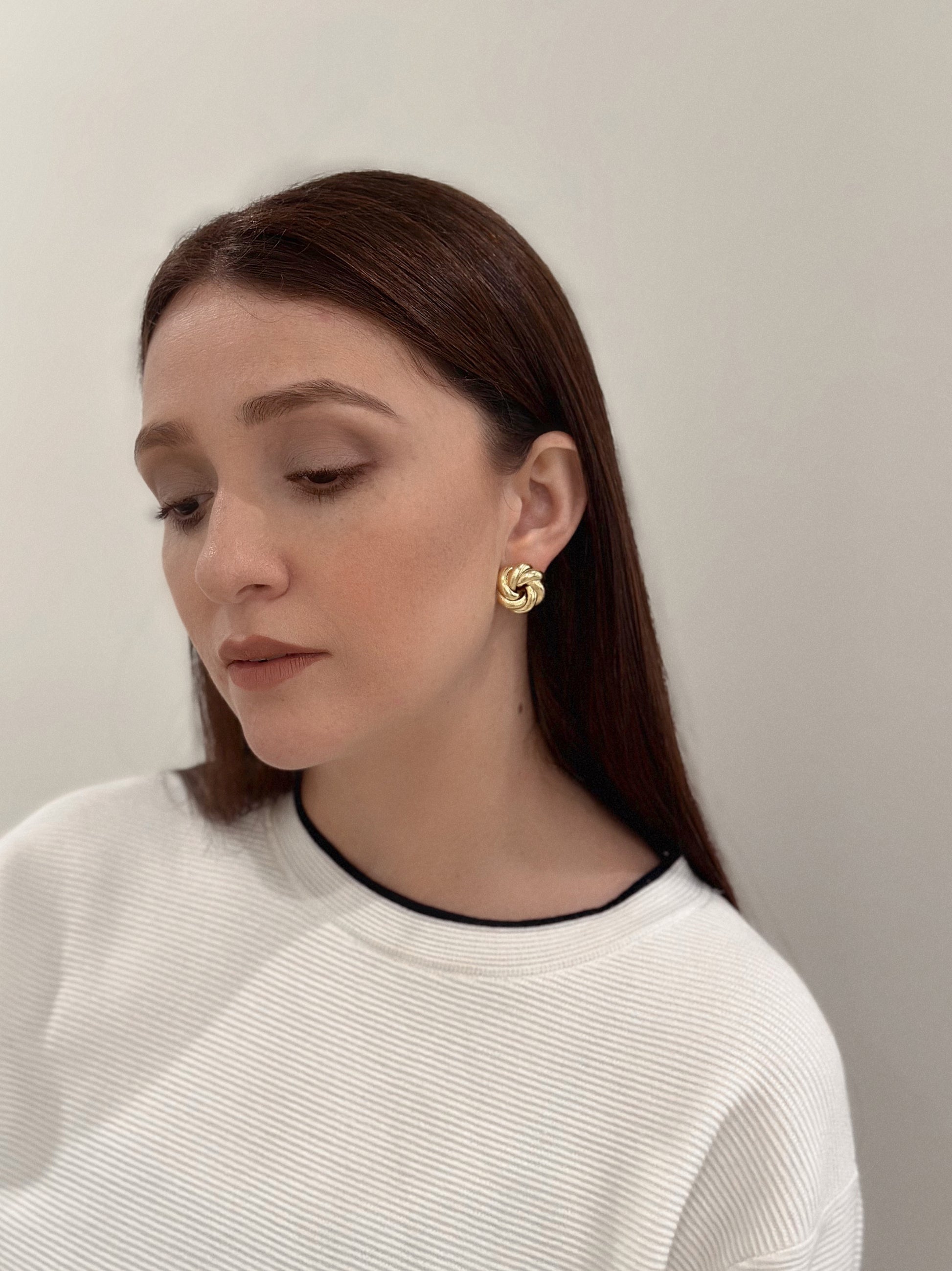 JOLIE Studs
