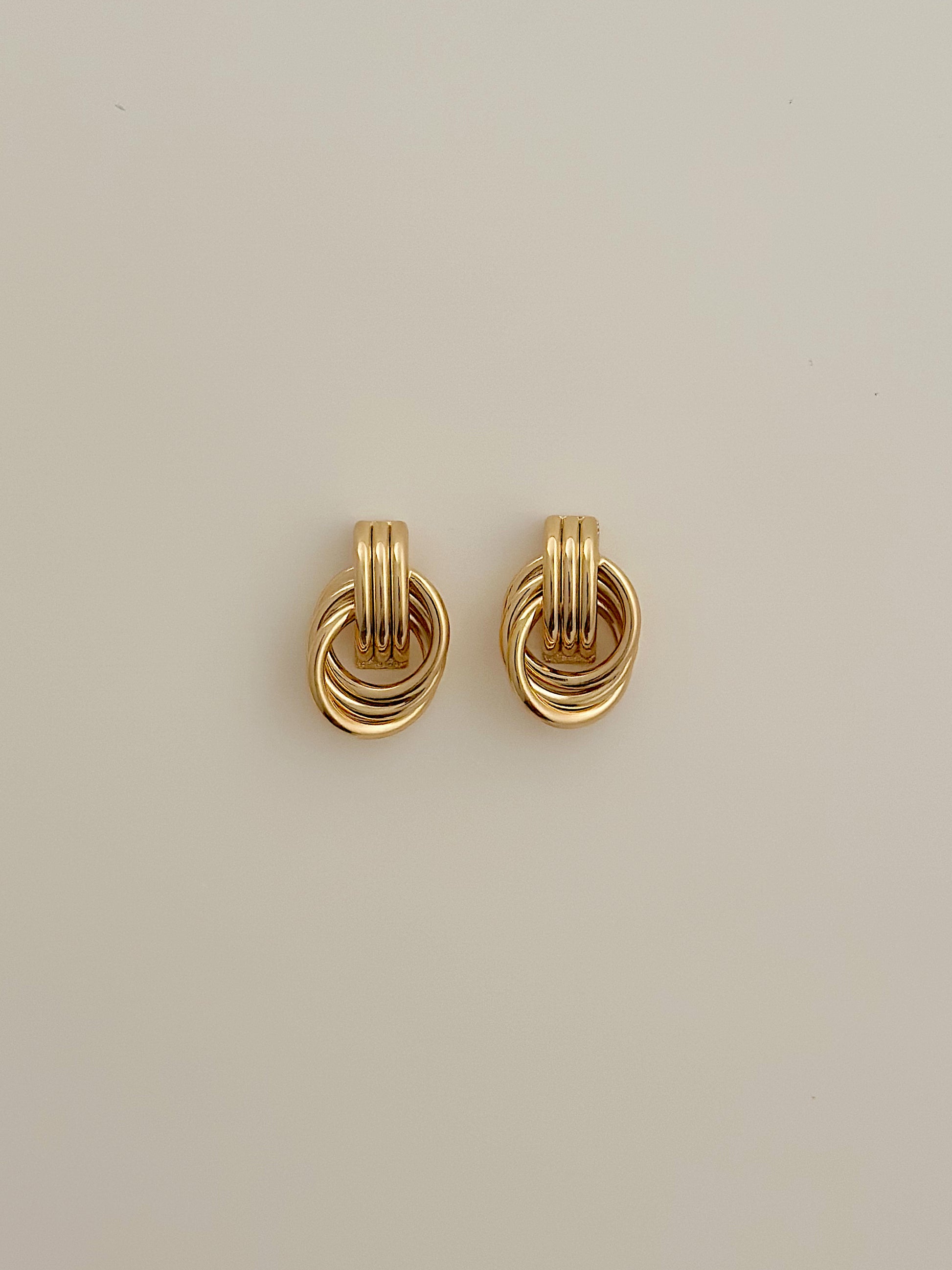 COSETTE studs