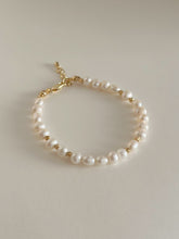 Load image into Gallery viewer, LOIRE Bracelet
