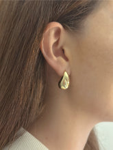 Load image into Gallery viewer, LARA earrings
