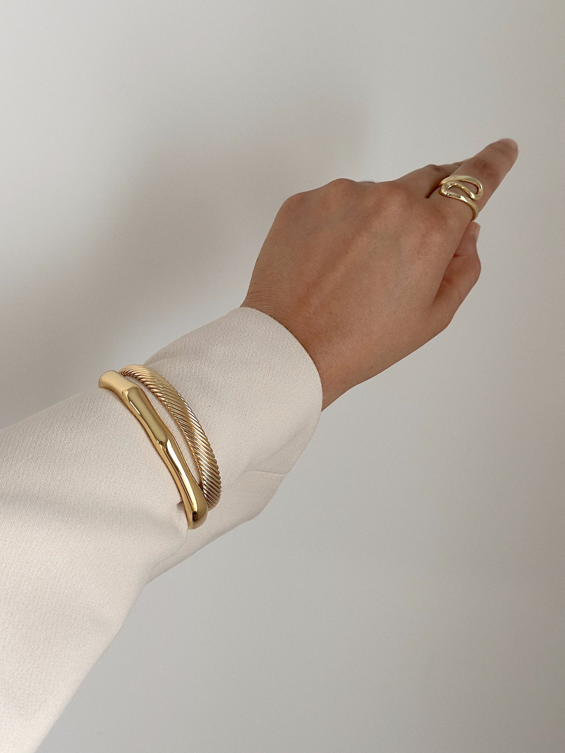 ASPEN bangle