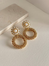 Load image into Gallery viewer, AURORA Pearl earrings
