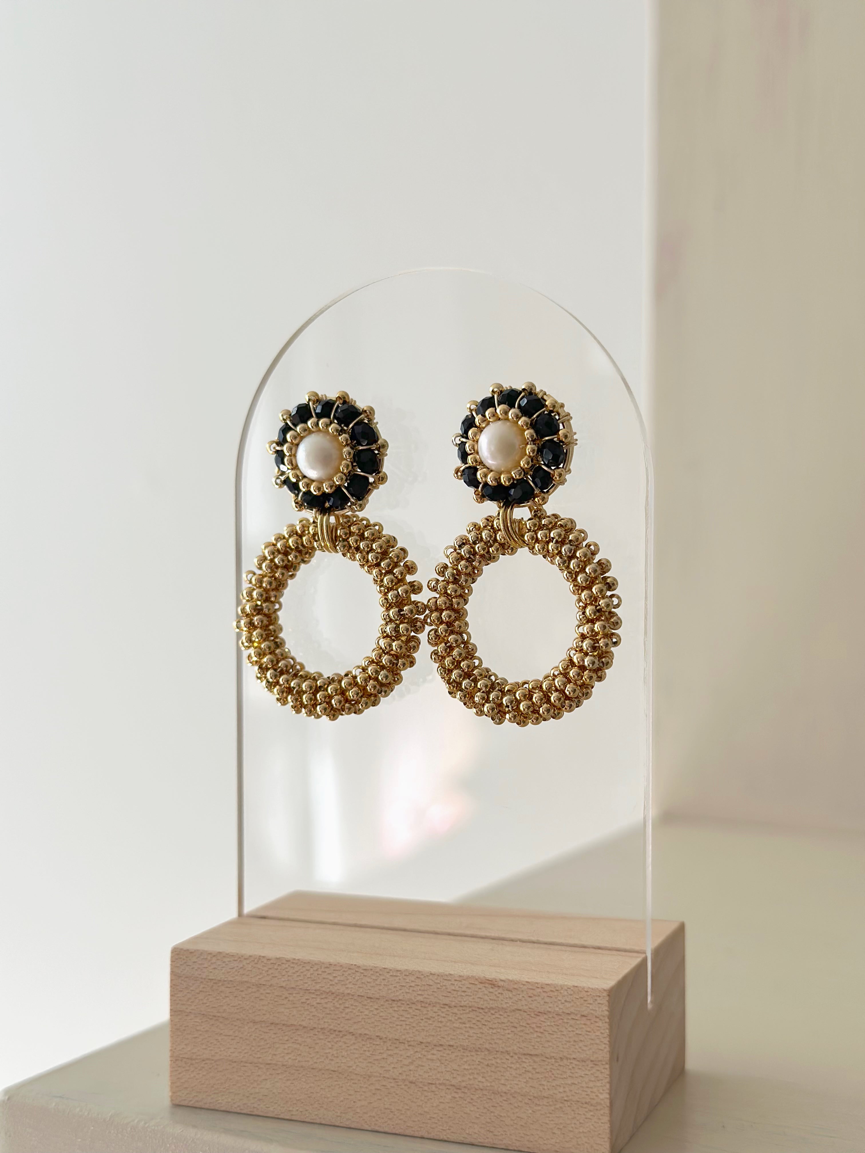 AURORA black earrings